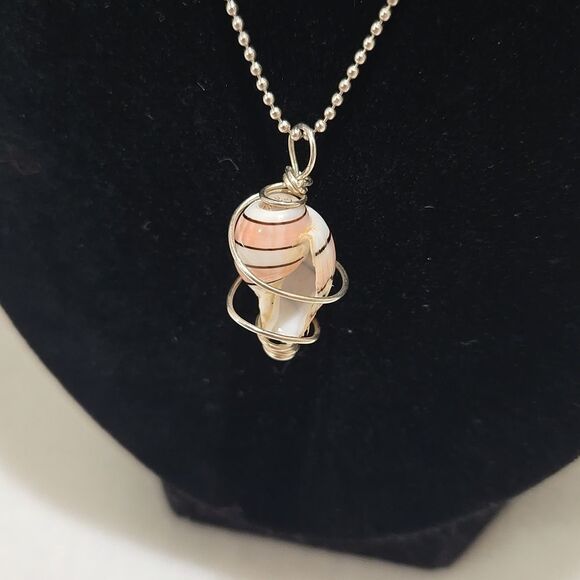 Pink Swollen Bubble Shell Necklace - Picture 3 of 8